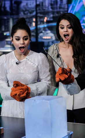 Selena Gomez, Vanessa Hudgens Selena Gomez, Vanessa Hudgens
